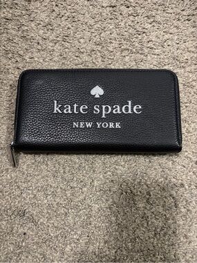 kate spade black logo zip wallet